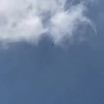 대규모 재난을 경고하거나 막아주기 위해 활동중인 시리우스 우주선 #1