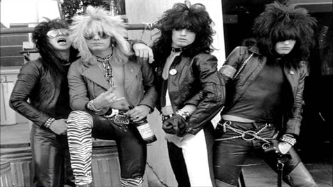 Motley Crue Come On And Dance 🇺🇸