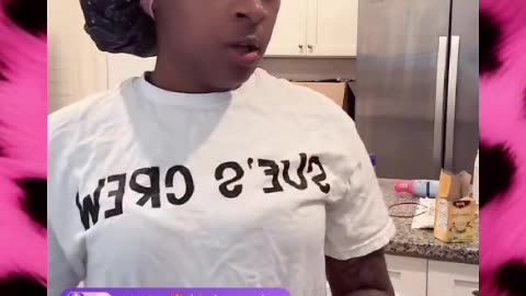 - SUEWOO ; SHE'S SINGLE & DOING HER AT THE MOMENT !