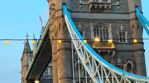 London 🇬🇧 city beautiful seen video Canada Follow me 😟