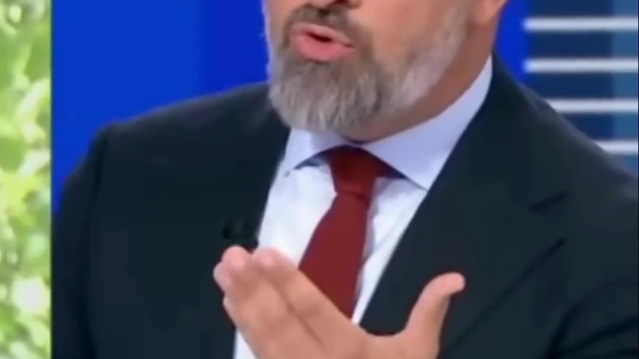 🔥 ABASCAL: “NOSOTROS RENUNCIAMOS AL PODER POR DIGNIDAD” #Vox #Feijóo