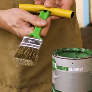 This tiny trick saves time and keeps the mess away! 🙌🎨