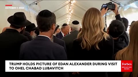 FLASHBACK: Trump Meets With Edan Alexander's Family, Holds Picture Of Soon-To-Be-Released Hostage