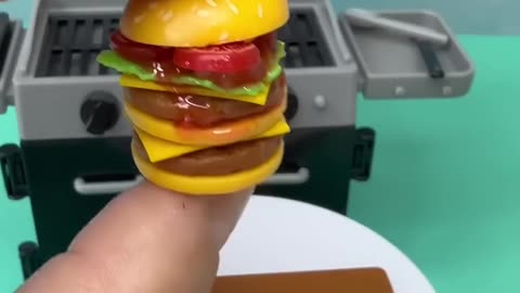🍔 Mini Burger Magic! | MiniVerse Kitchen Fun 🔥✨