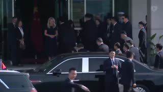 Xi arrives for his meeting with Trump.