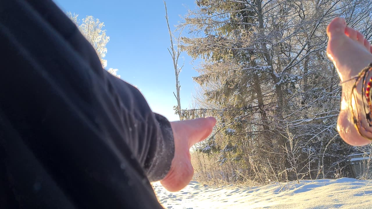 ❄️ Barefoot in the snow: FAIL!