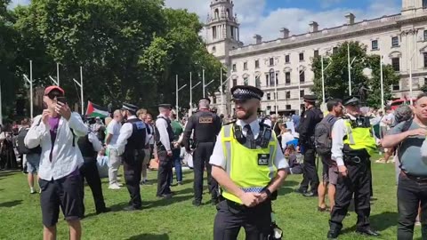 Thousands of Met Police get ready to arrest PALESTINE ACTION.
