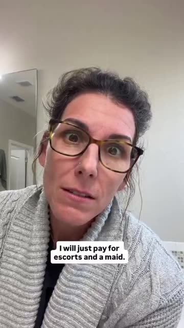 Her husband is a smart man: 😬