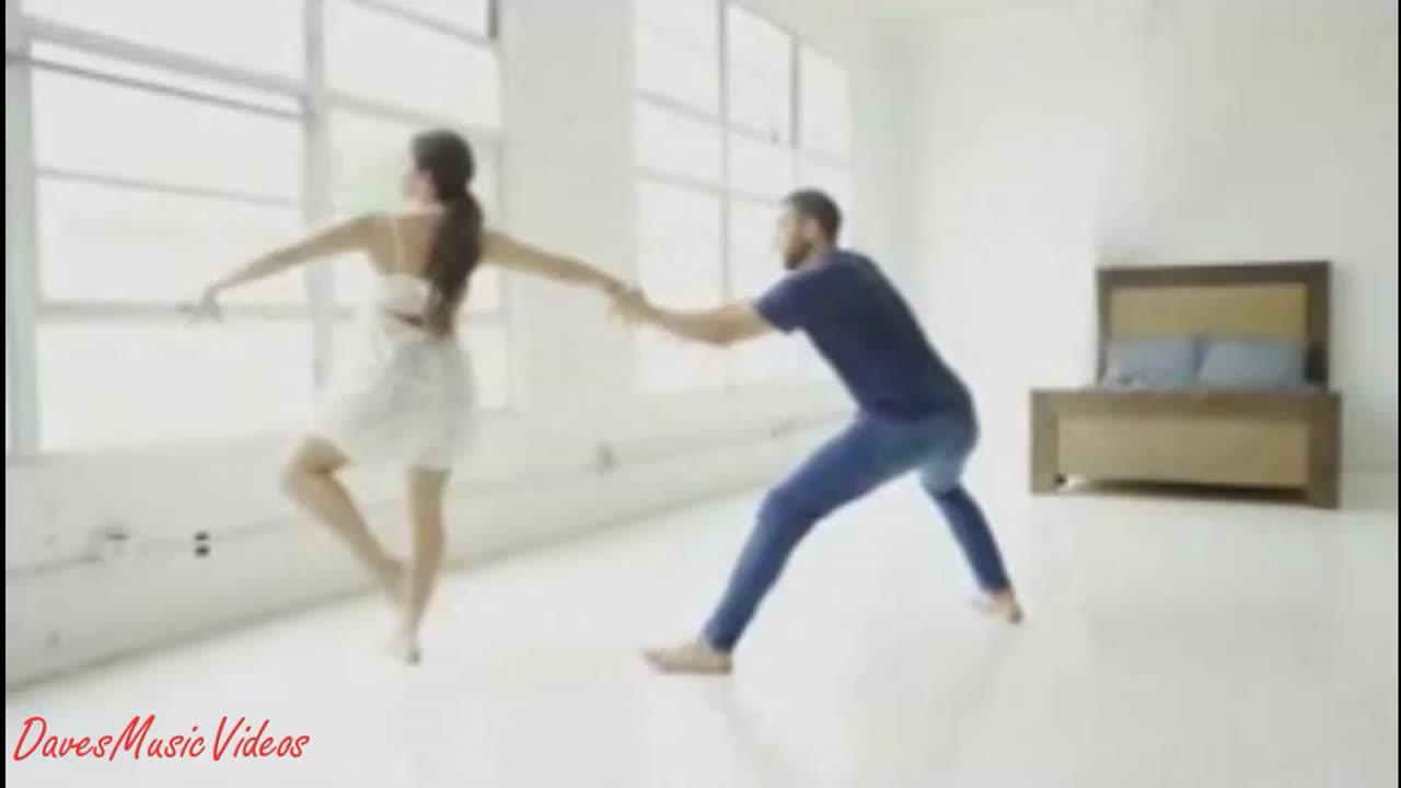 Sophie Ellis-Bextor Spiller. Groovejet (If This Ain't Love)
