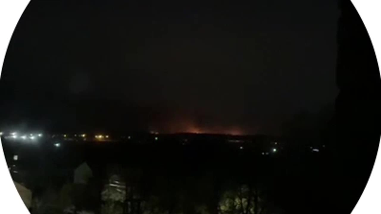 🔥 The 51st GRAU arsenal continued to explode in the evening and at night.