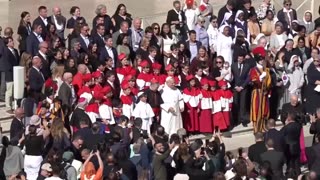 Gli studenti di Chicago incontrano Papa Leone XIV Robert Francis Riggitano,originario della città al Vaticano DOCUMENTARIO dall'8 maggio 2025 è il 267ºpapa del cattolicesimo 9°sovrano dello Stato Vaticano eletto al conclave 2025