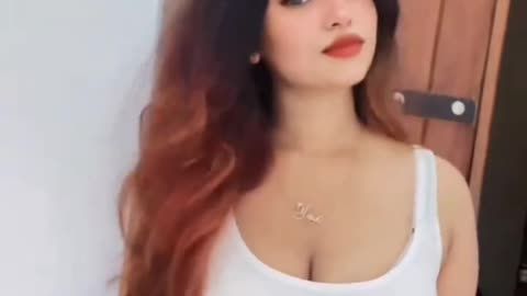 A beautiful girl who seems to be fun🤭❤️💋