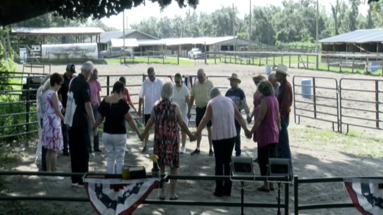 Skipper Calder & Cowboy-up Ministry bring horse training with a message at 11am.
