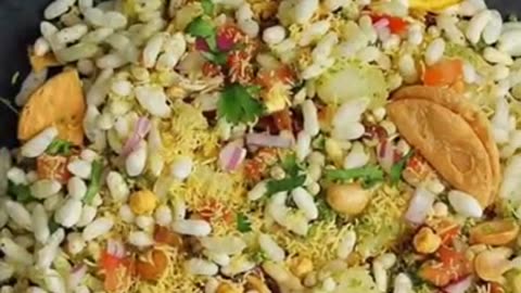 Two benefits of eating Bhelpuri