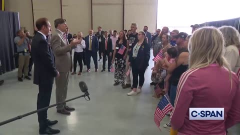 First Wave of White Afrikaner Refugees Arrives in U.S. Under Trump Program