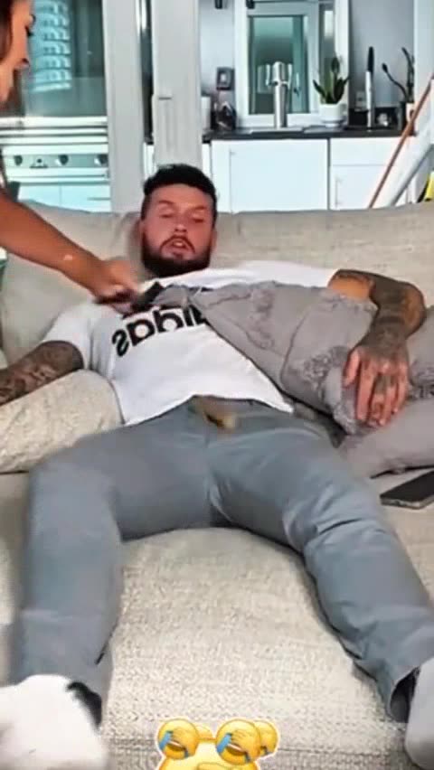 Try to not laugh #funny