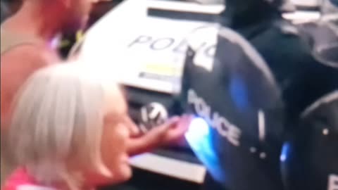 Epping(england) police knock out protester's tooth