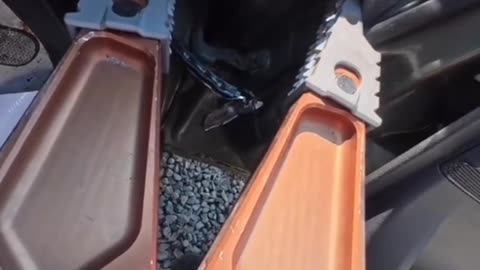 Hydraulic demolition tool set