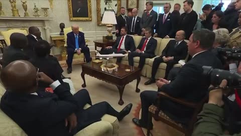 President Trump Confronts South African President About Violent Attacks Against White Farmers