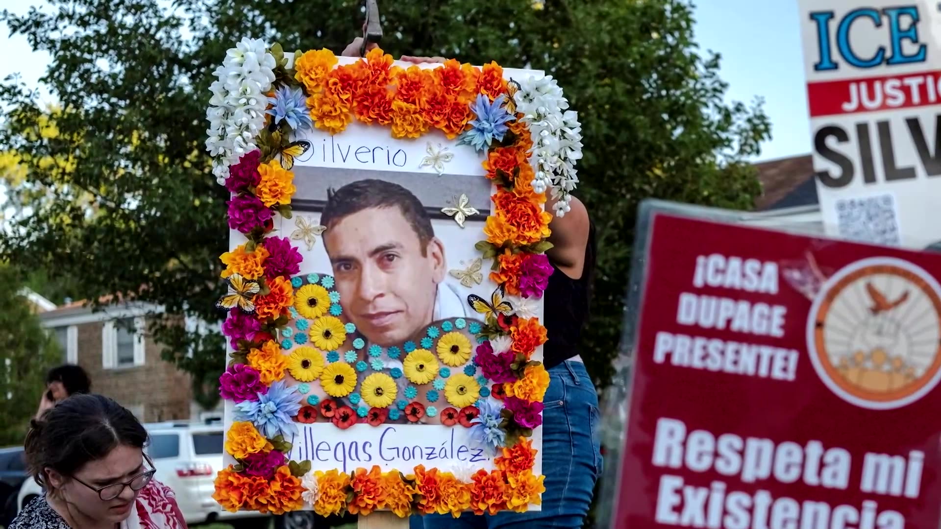 Body camera clips show aftermath of ICE shooting man in Chicago