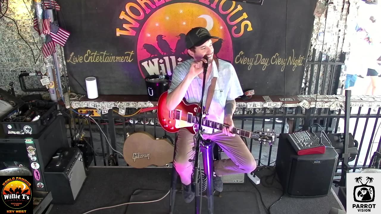 LIVE Music Everyday!