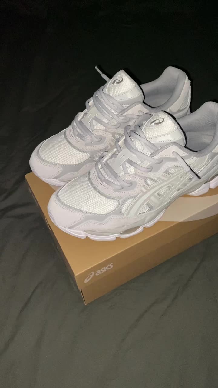 BEST SELLER 🚀 Asics Gel-NYC Cream Cloud Grey
