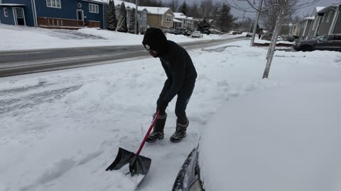 A WEEK SHOVELLING SNOW IN NEWFOUNDLAND