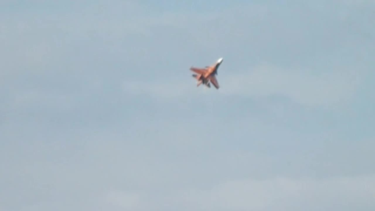 Algerian Su-34: Russian bomber in a desert coat