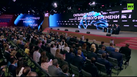 Video: Putin reveals upcoming Trump phone call following US' Ukraine weapons aid halt