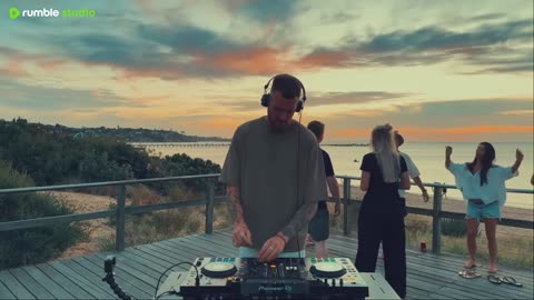 Afro House Sunset Mix 2025 | Public Beach Party Vibes