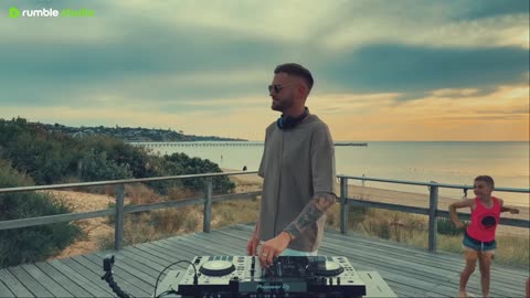 Afro House Sunset Mix 2025 | Public Beach Party Vibes