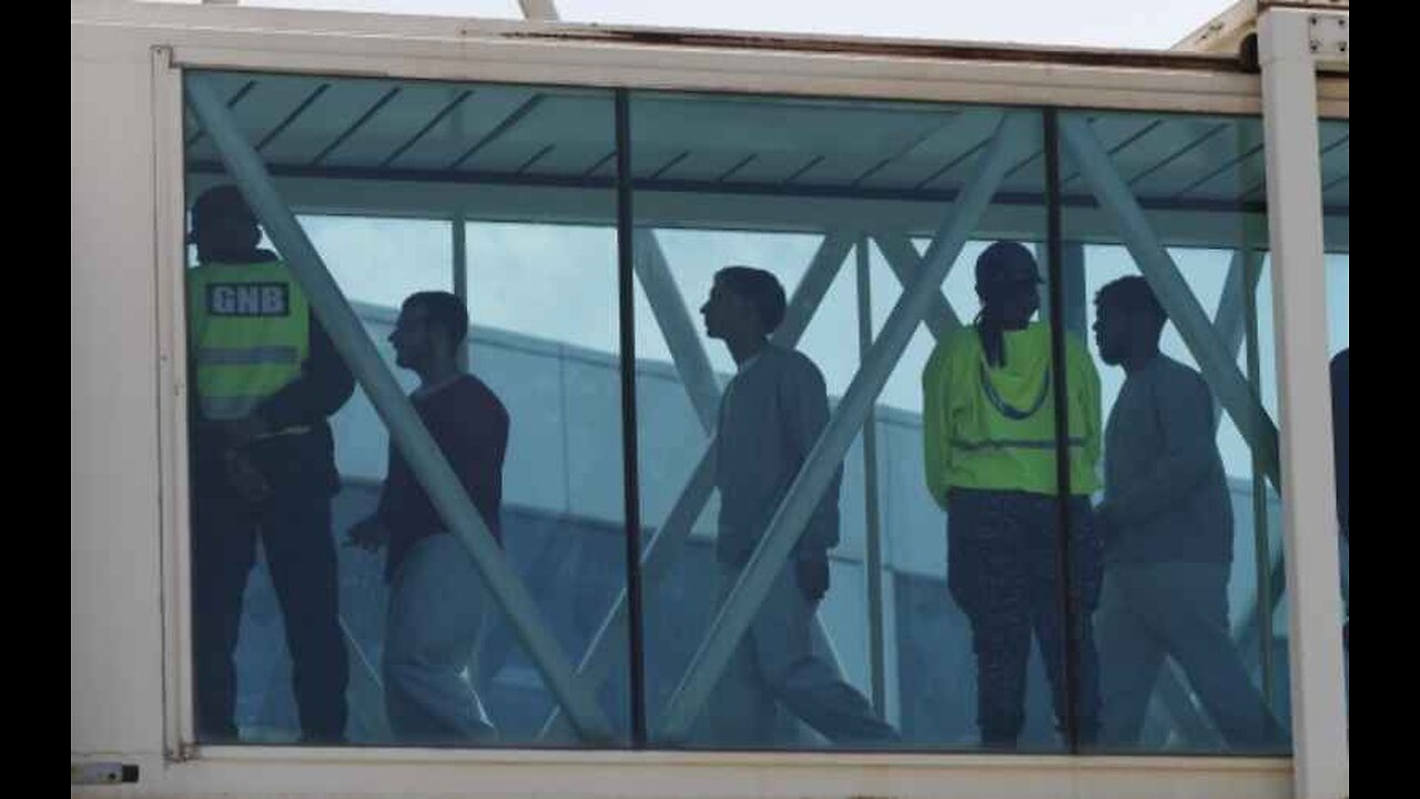 Supreme Court Blocks Trump’s Plan to Fast-Track Deportations Venezuelan Illegal Immigrants in Texas