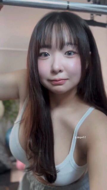 ikuti gerakan saya, tetap konsisten agar mendapatkan hasil yang bagus