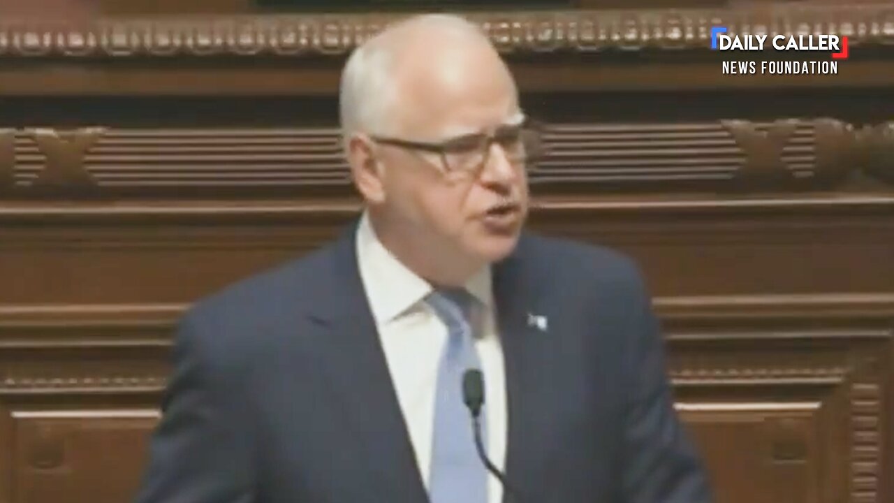 Crowd Boos Tim Walz After Controversial Defense of Detained Fathers