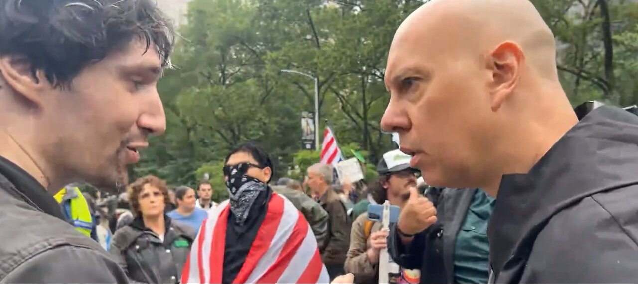 IP2 Stories - Doctor F Presses a Man During The No Kings Protests