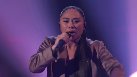 Jessica Sanchez Stuns With a Soulful “Ordinary” 8 Months Pregnant! | AGT 2025 