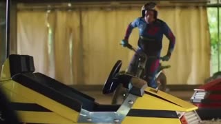 What would you do with a trial bike at an amusement park? This is how Dougie Lampkin did