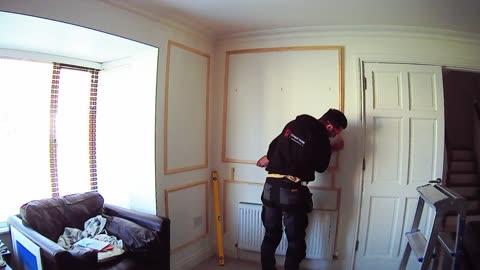 Perfect Wainscoting marking and install, Using the DEWALT green line laser for Easy Marking