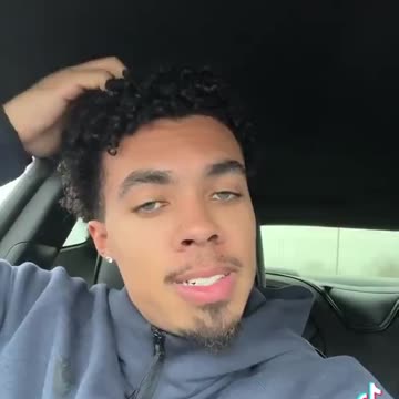 Dude Calls Out Women for Making Gyms Feel Like Strip Clubs