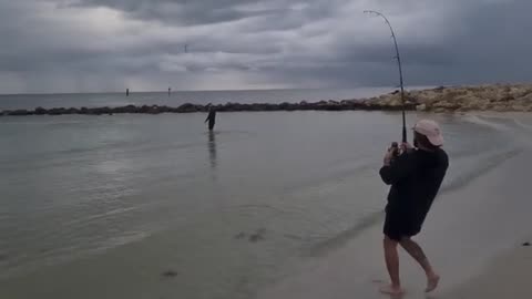 a pesca ho imparato come pescare grossi squali, fishing shark, compagnia_part26