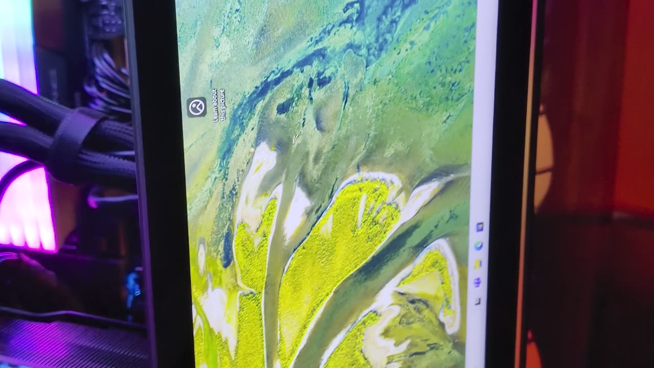 Ryzen 9950X3D Gigabyte RTX 5090 Gaming OC Hyte Y70 Infinite Touch Custom Gaming PC Sold!