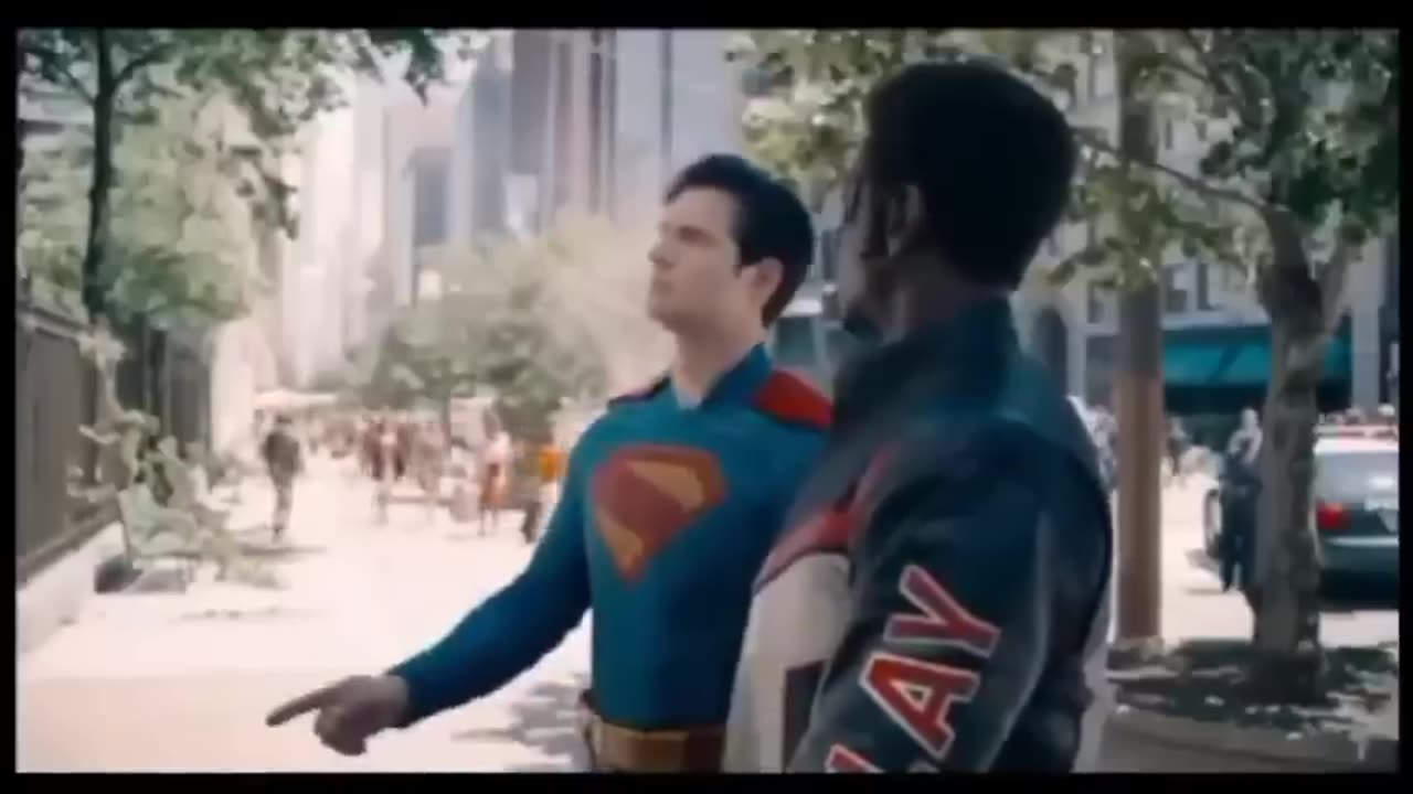 Superman (2025) - Mr. Terrific Encabronado (Escena Loquendo).
