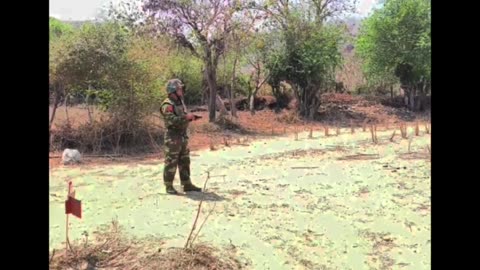 🔫🦄 Myanmar War | Unicorn Guerrilla Force Pistol Techniques | RCF