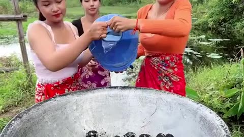 making old-style fried cakes