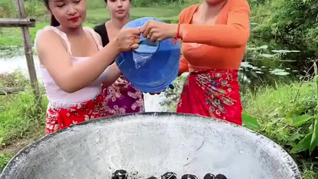 making old-style fried cakes