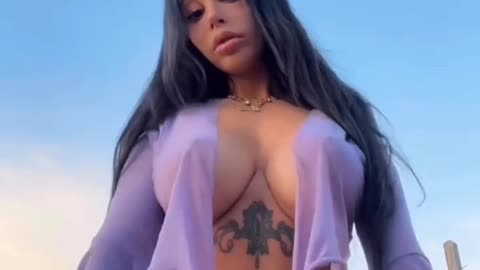 She don't needs a bra at all