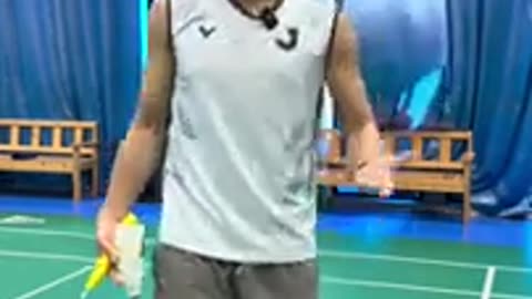反手高遠球如何更有力量,球拍先出來 Racket Leading