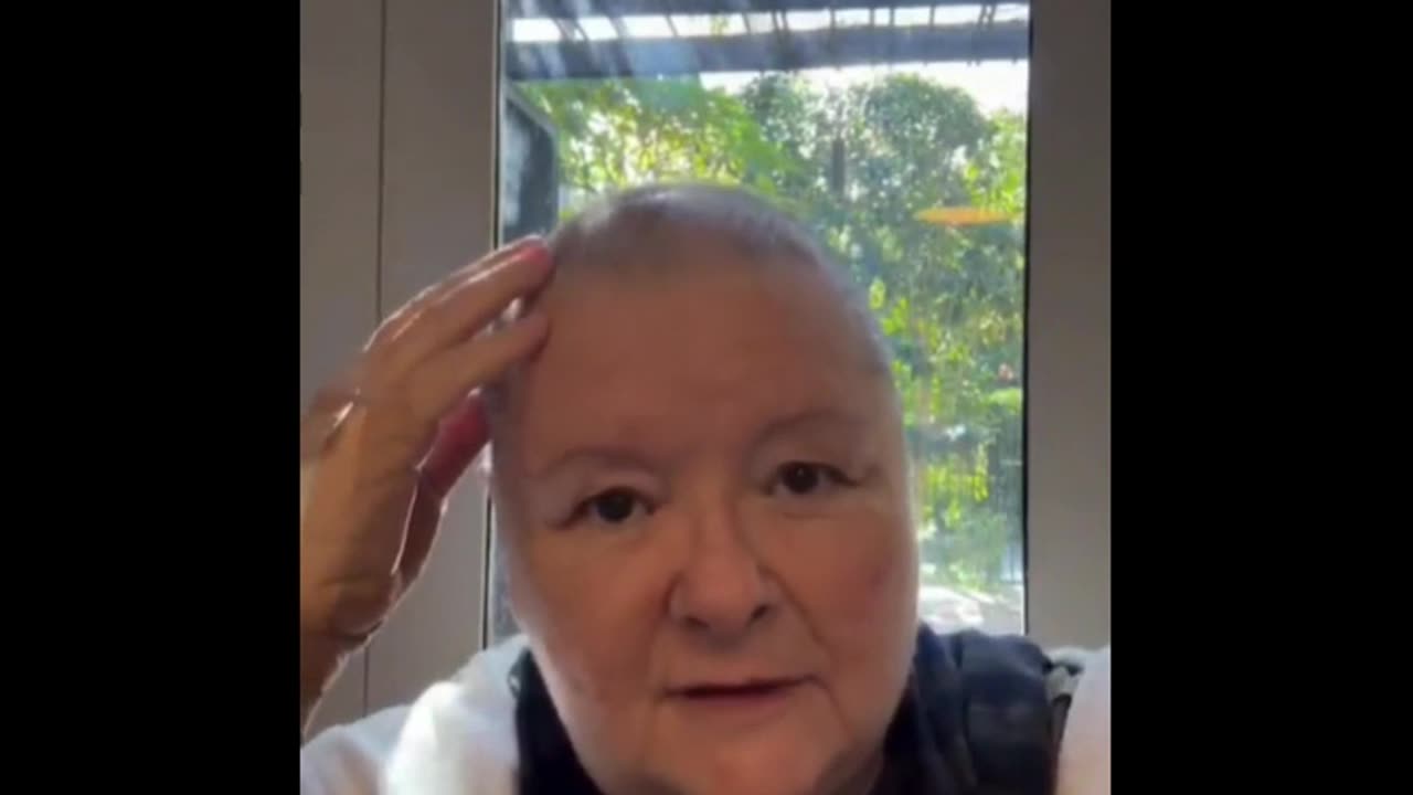 "Australian Treasure" and Covid Restrictions Supporter Diagnosed With Mantle Cell Carcinoma
