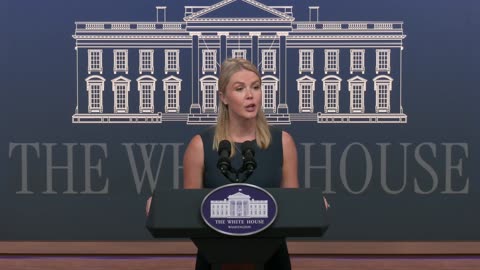Press Secretary Karoline Leavitt Briefs Members of the New Media, Apr. 30, 2025