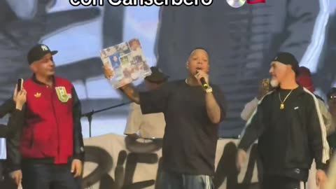 Akapella has a featuring with Canserbero